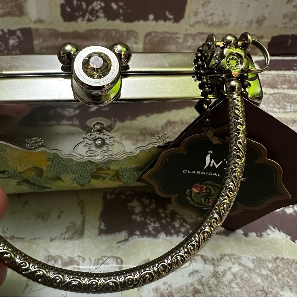 Classical Style Yellow and Silver Clutch Metal mini Bag - Picture 6 of 14